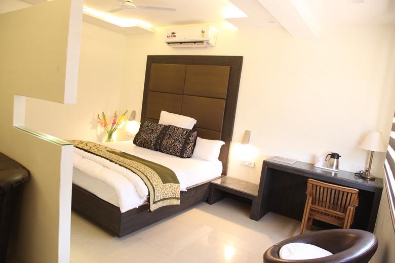 Hotel Poonam Plaza Agra  Exteriér fotografie